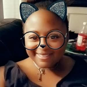 Meet your Posher, Candace